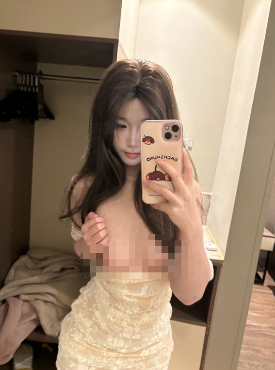 饭饭饭520门槛福利，美少女露脸自慰，完整版5+7分钟  【2V 917MB】